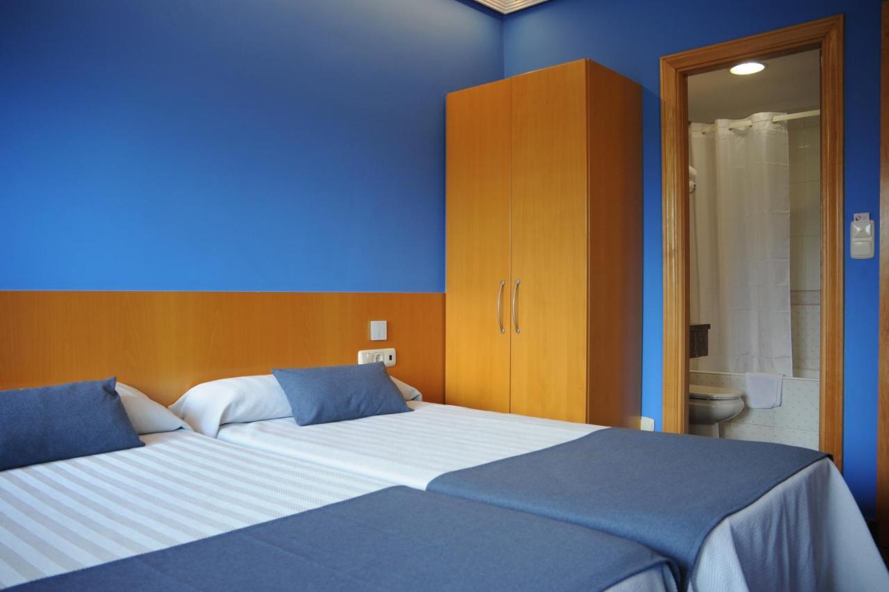 Hotel Aitana Ирун Екстериор снимка