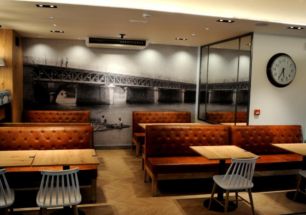 Hotel Aitana Ирун Екстериор снимка